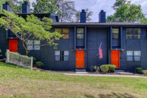 Pinecrest Townhomes-1King2Queen- RENOVATED
